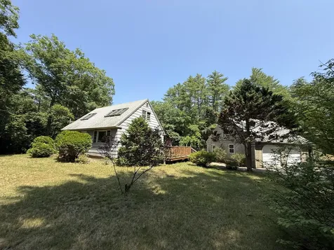 285 Manchester Road Standish ME 04085