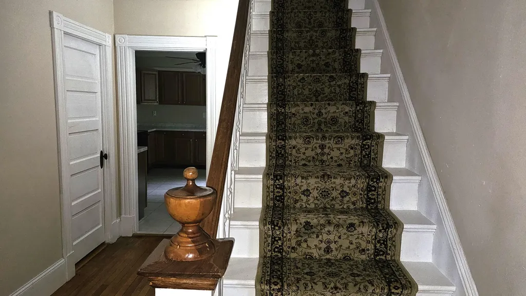 48 Pine Street Paris ME 04281