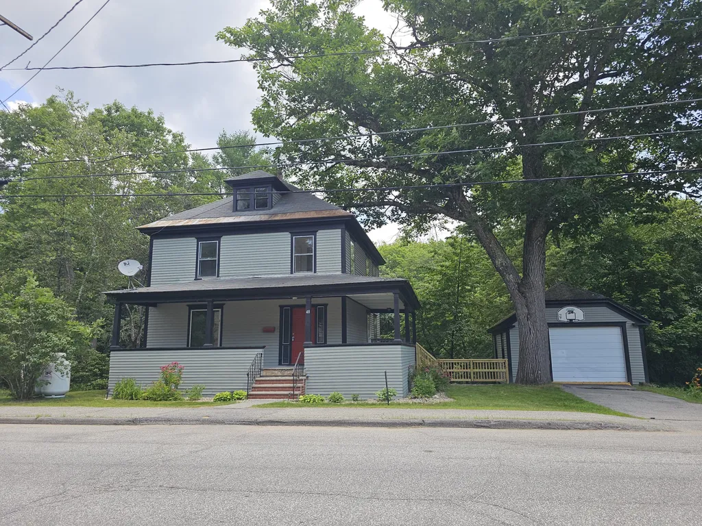 48 Pine Street Paris ME 04281