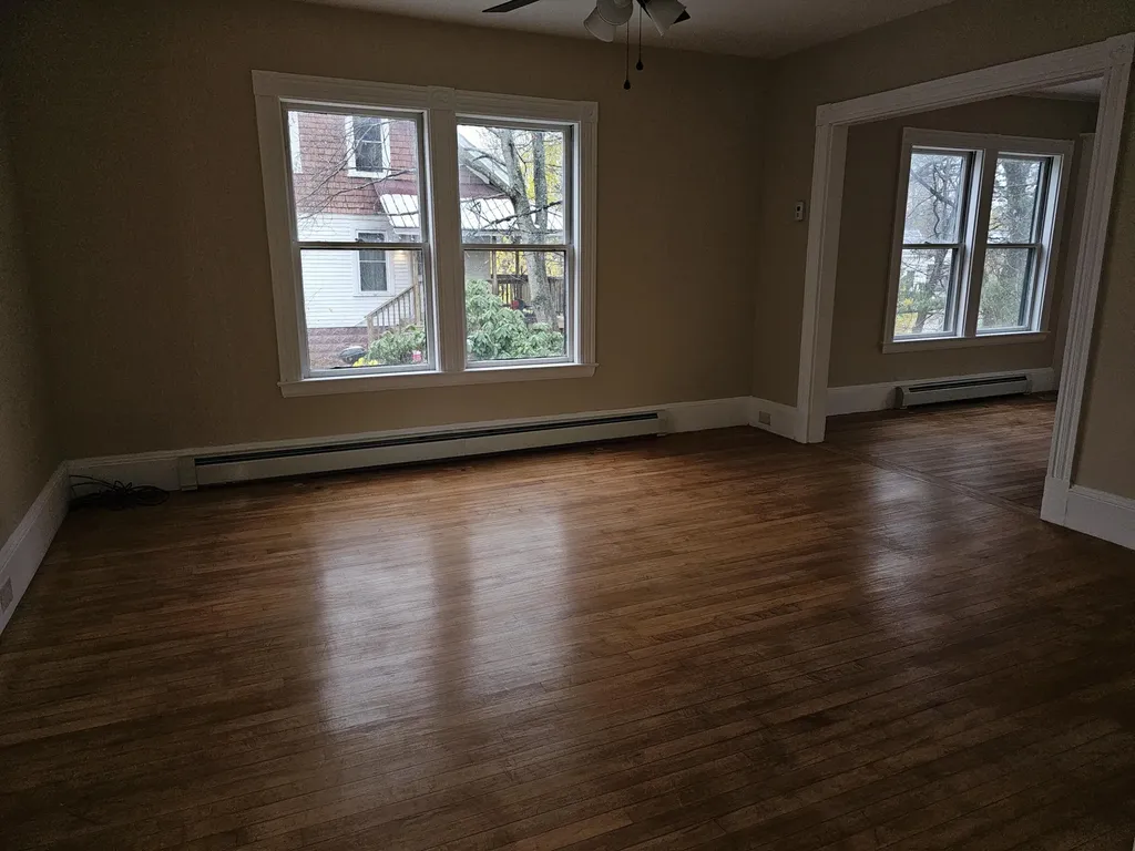 48 Pine Street Paris ME 04281