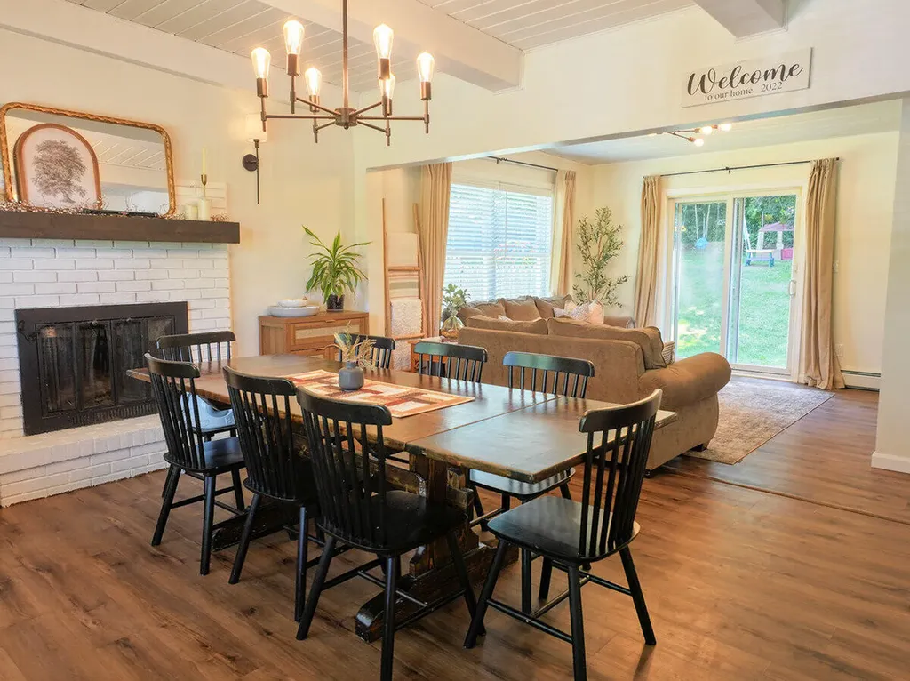 6 Jacqueline Avenue Lewiston ME 04240