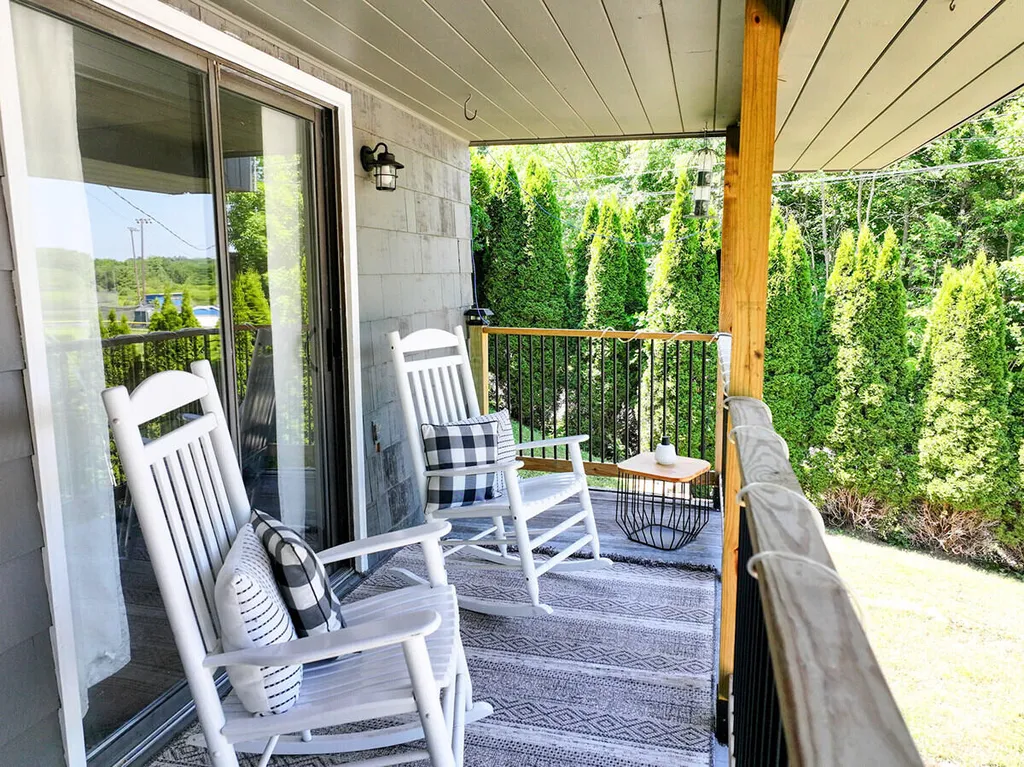 6 Jacqueline Avenue Lewiston ME 04240