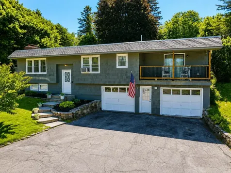 6 Jacqueline Avenue Lewiston ME 04240