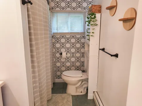 6 Jacqueline Avenue Lewiston ME 04240