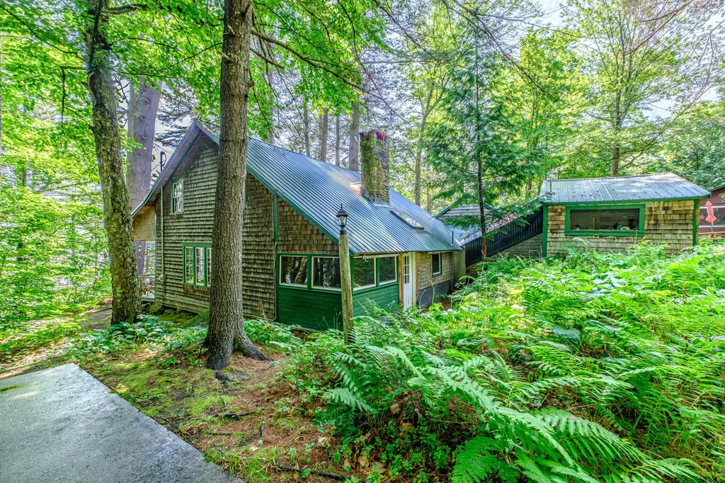 28 Pine Tree Road Waterford ME 04088