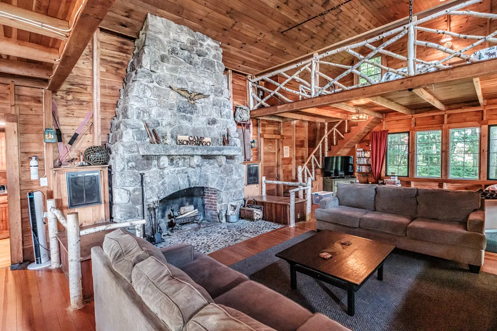 28 Pine Tree Road Waterford ME 04088