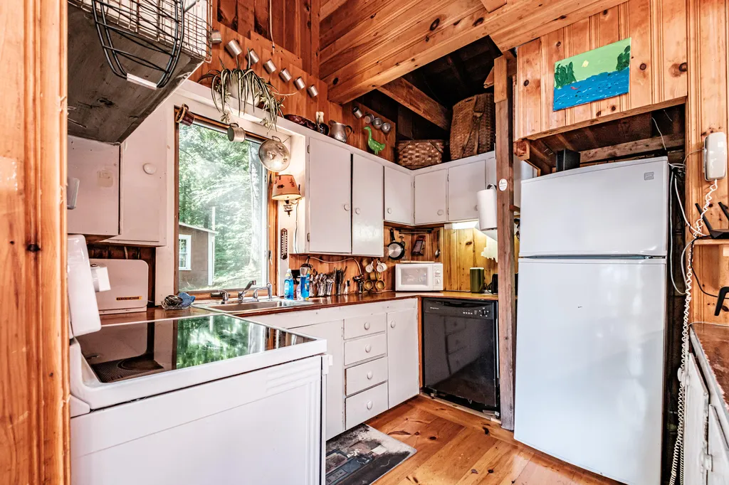 28 Pine Tree Road Waterford ME 04088