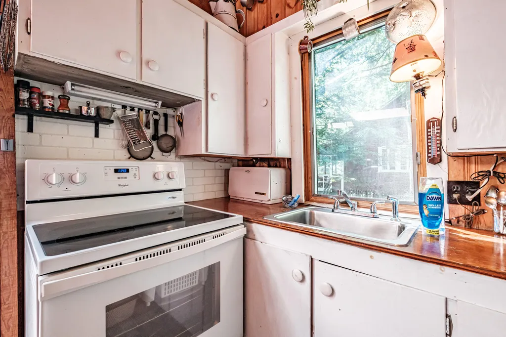 28 Pine Tree Road Waterford ME 04088