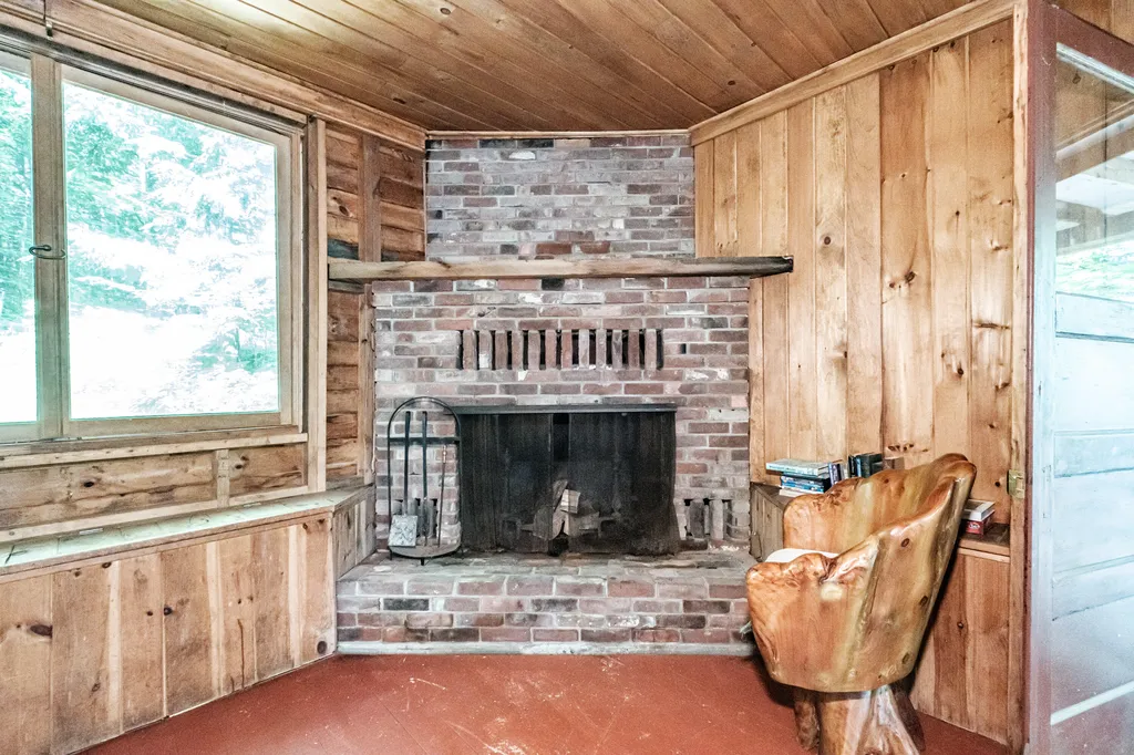 28 Pine Tree Road Waterford ME 04088