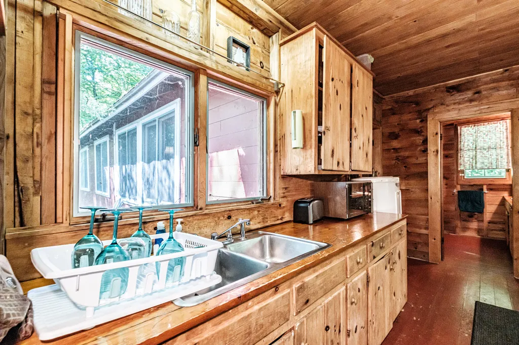 28 Pine Tree Road Waterford ME 04088