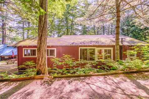 28 Pine Tree Road Waterford ME 04088