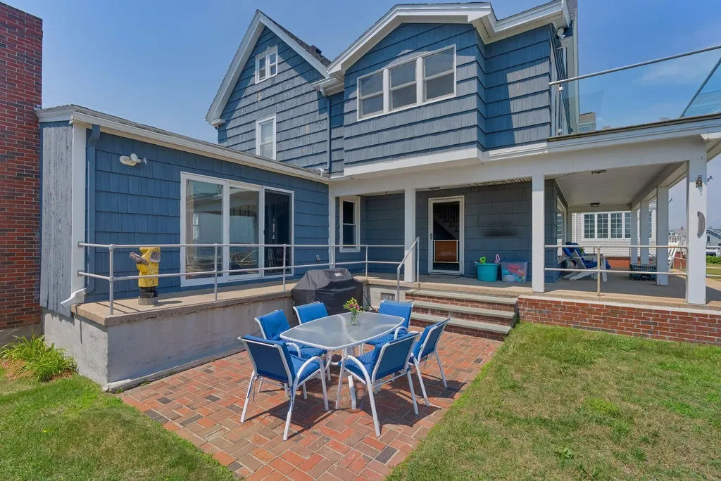 220 Webhannet Drive Wells ME 04090