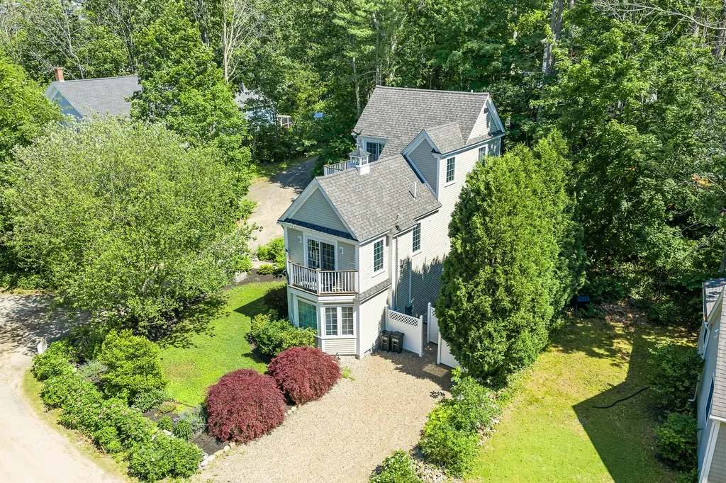 17 Yardarm Way Ogunquit ME 03907