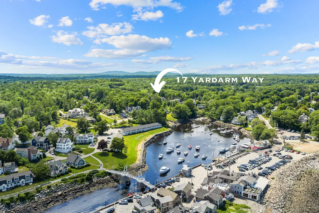 17 Yardarm Way Ogunquit ME 03907