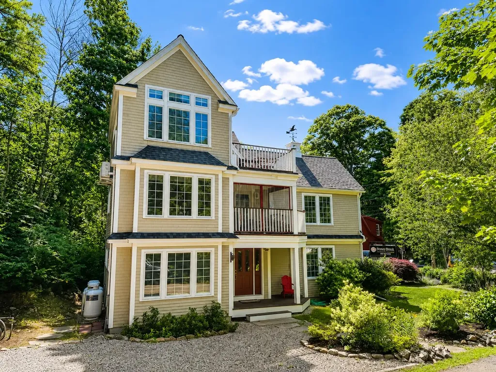 17 Yardarm Way Ogunquit ME 03907