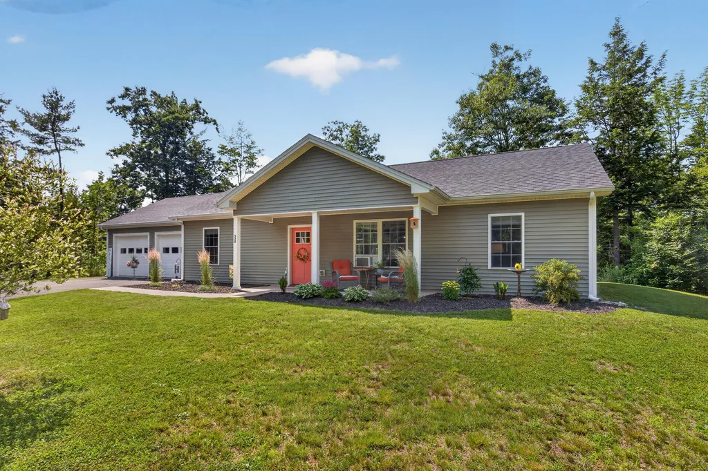 520 Bog Road Hermon ME 04401