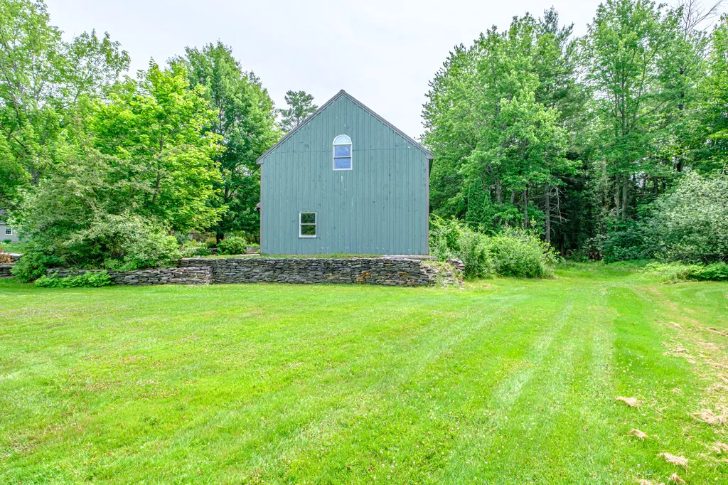 60 Rainbow Farm Road Yarmouth ME 04096
