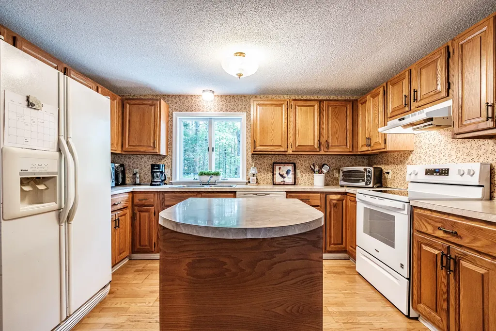 60 Rainbow Farm Road Yarmouth ME 04096