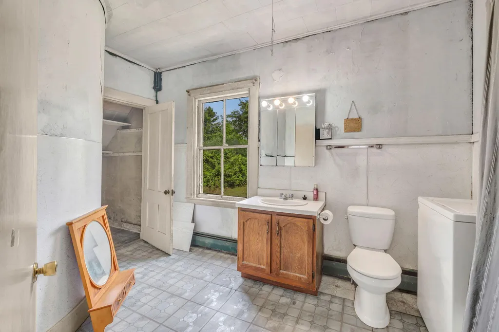 112 Water Street Randolph ME 04346