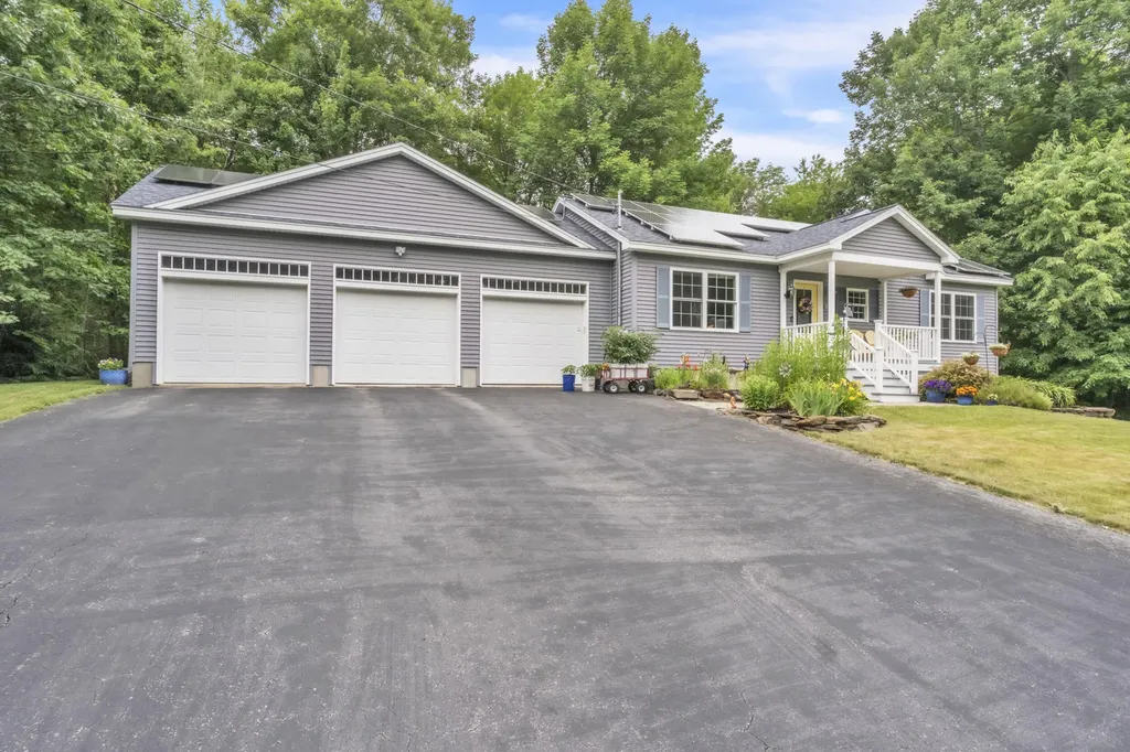 98 Pepin Road Sidney ME 04330