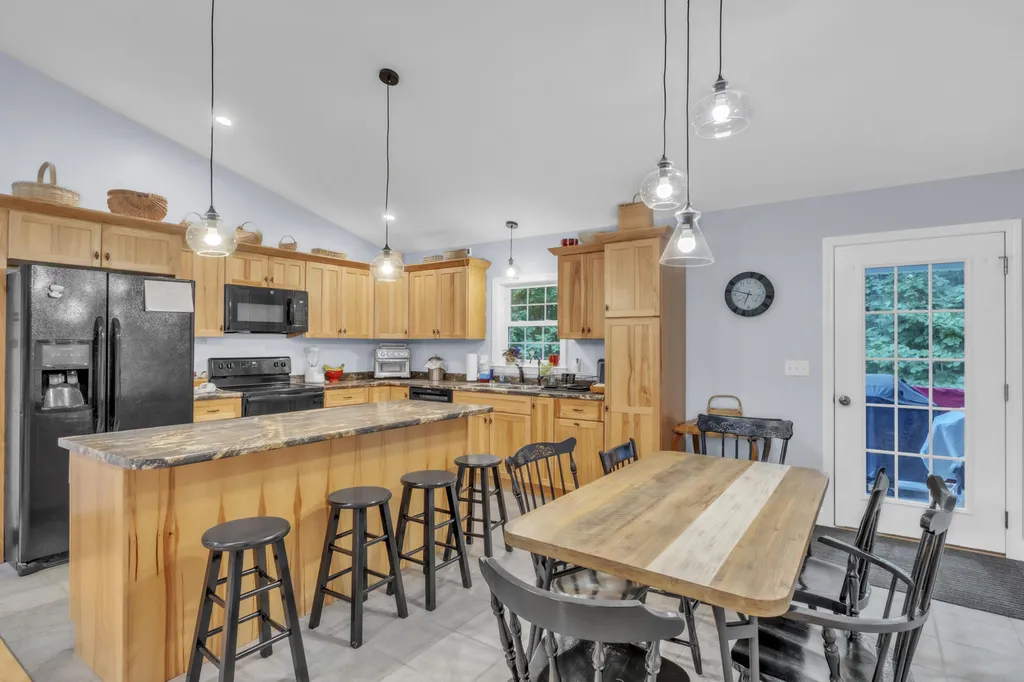 98 Pepin Road Sidney ME 04330