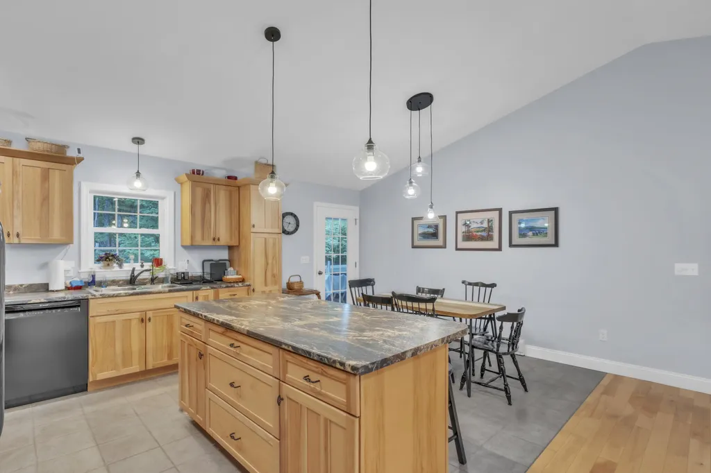 98 Pepin Road Sidney ME 04330
