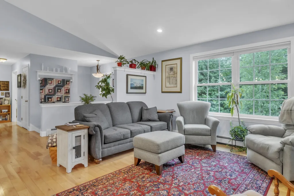 98 Pepin Road Sidney ME 04330