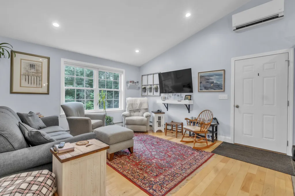 98 Pepin Road Sidney ME 04330