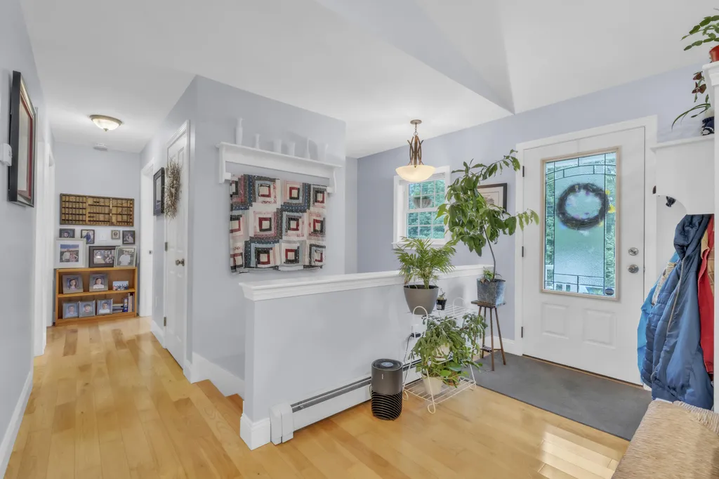 98 Pepin Road Sidney ME 04330