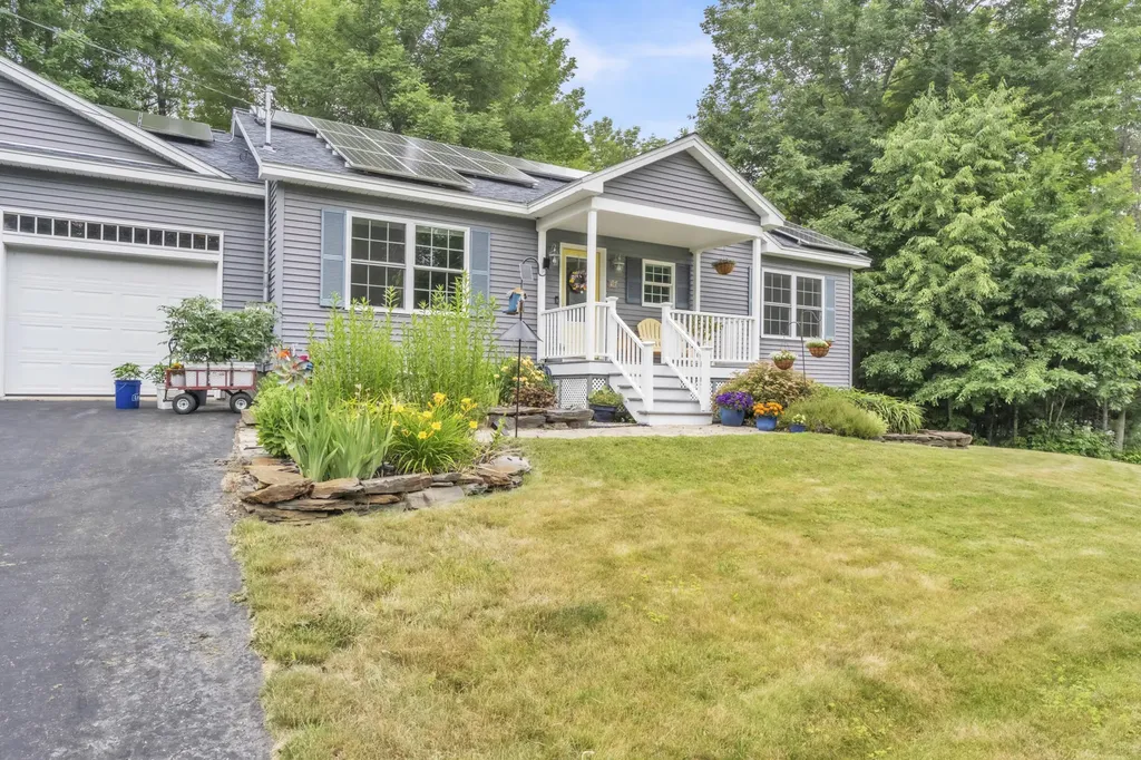 98 Pepin Road Sidney ME 04330