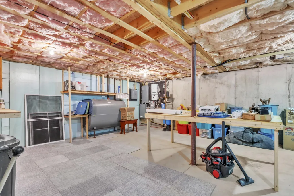 98 Pepin Road Sidney ME 04330