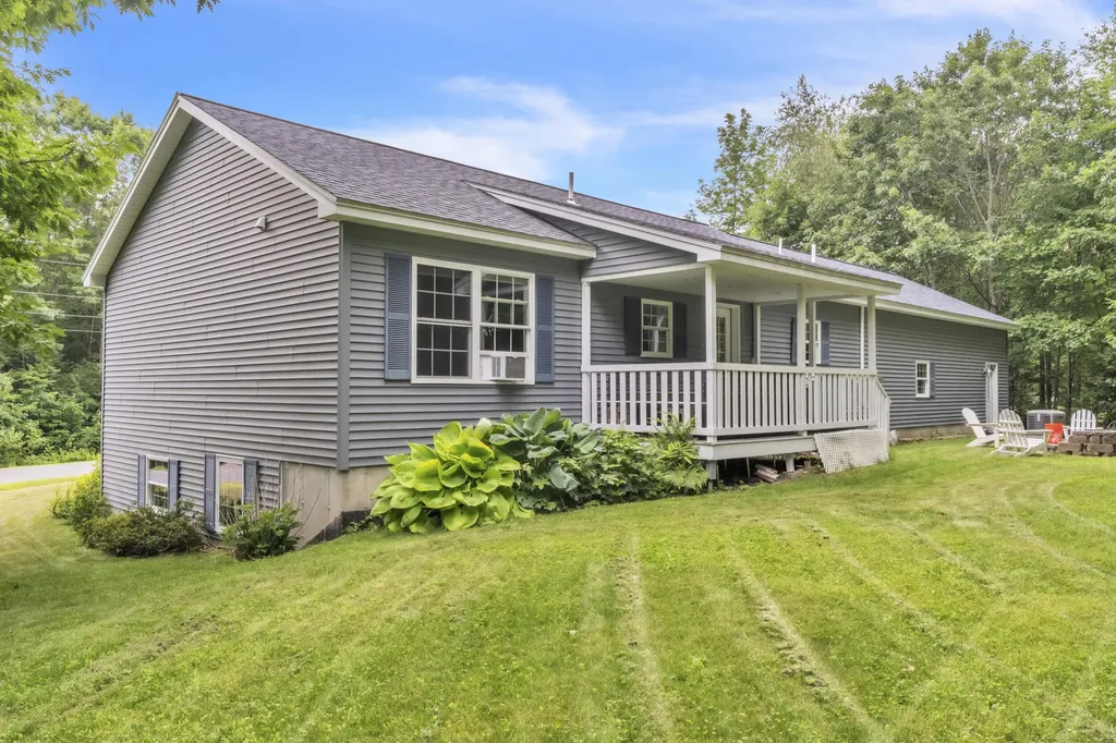 98 Pepin Road Sidney ME 04330