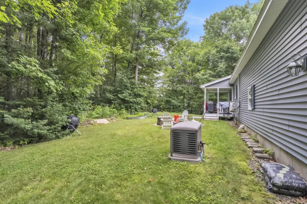 98 Pepin Road Sidney ME 04330