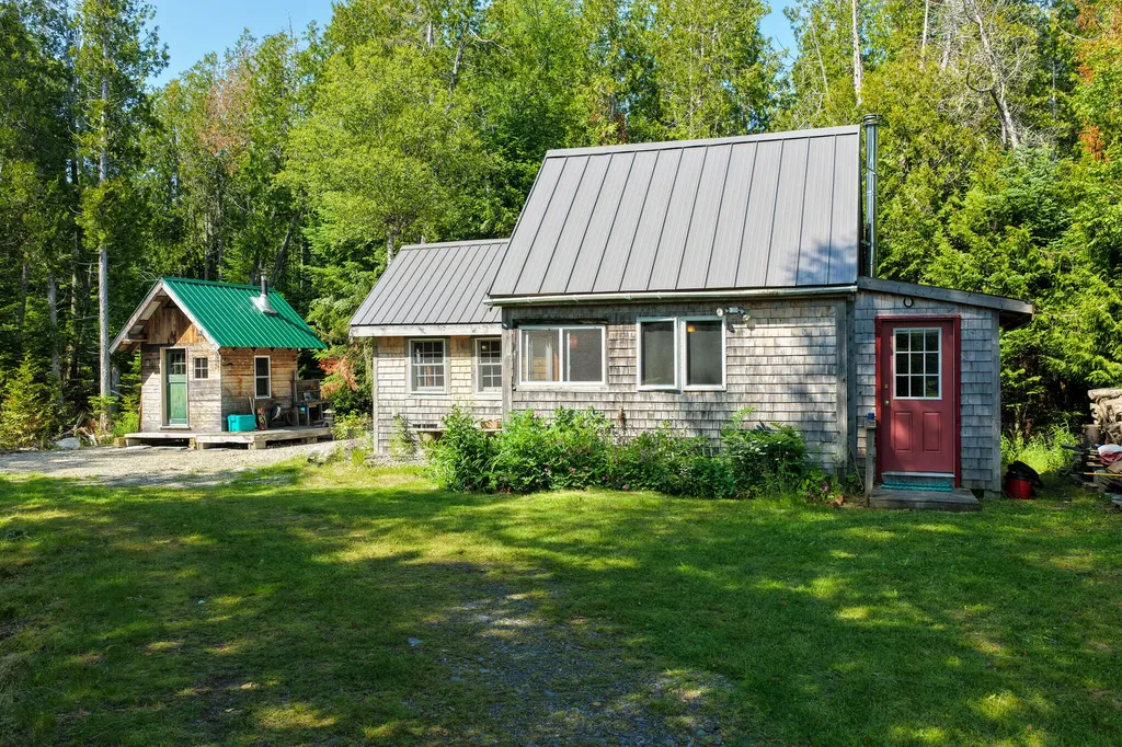Lubec ME, 1125 Boot Cove Road