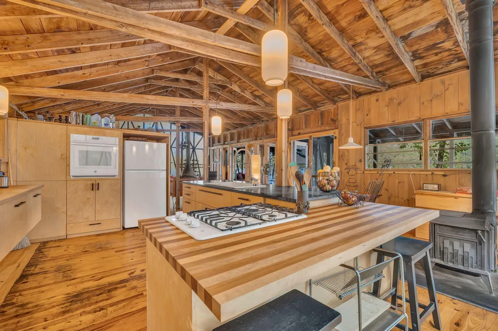 116 Nickerson Lane Rome ME 04963
