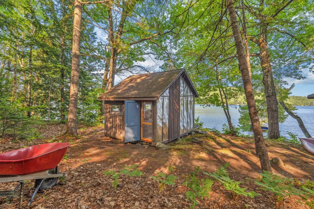 116 Nickerson Lane Rome ME 04963