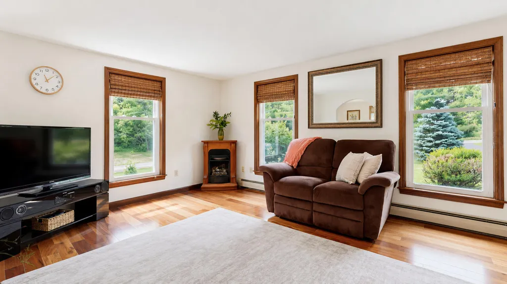 61 Broadturn Road Scarborough ME 04074