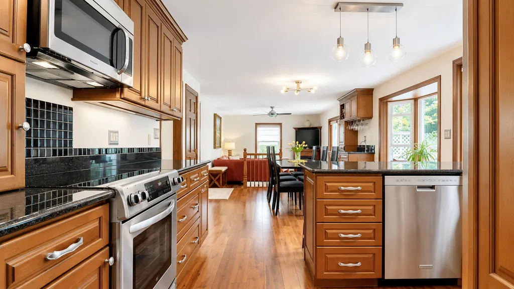 61 Broadturn Road Scarborough ME 04074