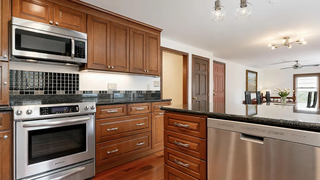 61 Broadturn Road Scarborough ME 04074