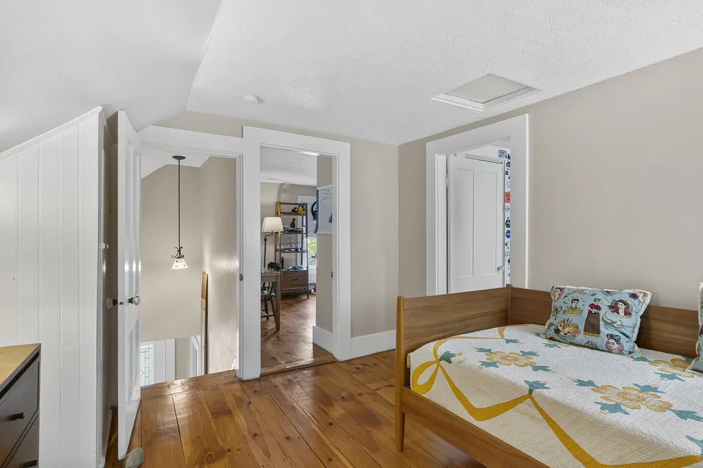 20 Tibbetts Street South Berwick ME 03908