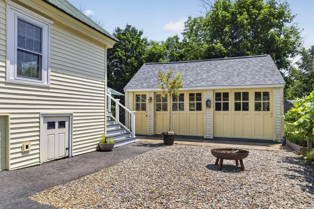 20 Tibbetts Street South Berwick ME 03908