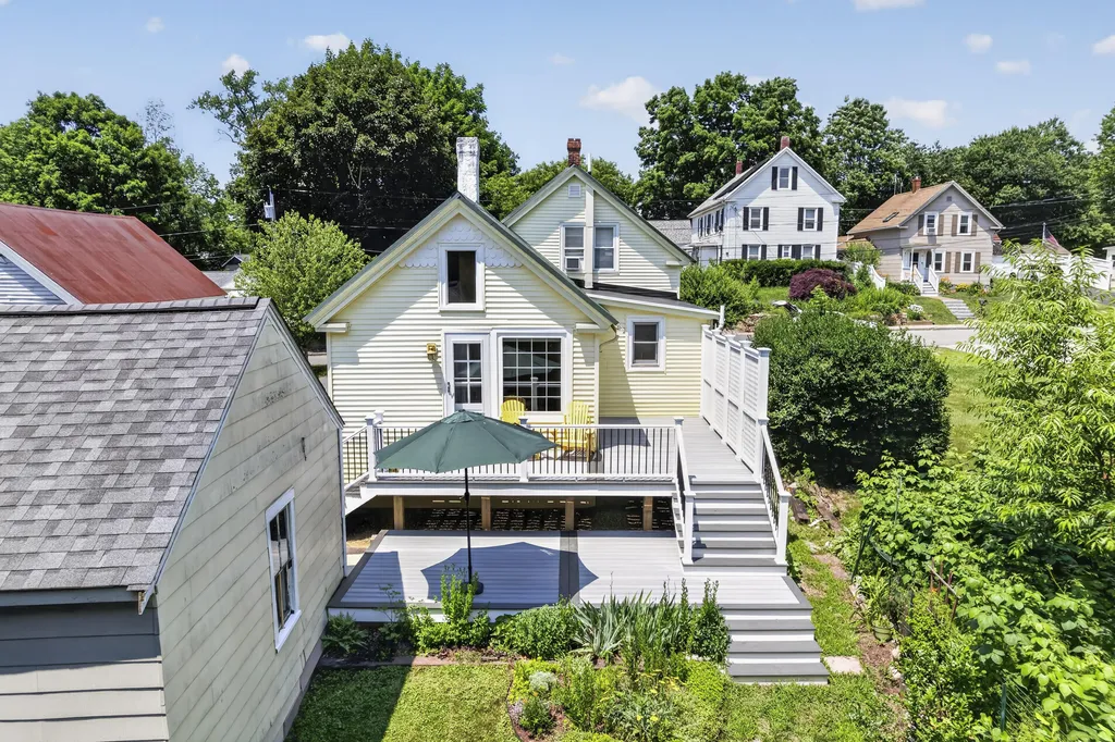 20 Tibbetts Street South Berwick ME 03908