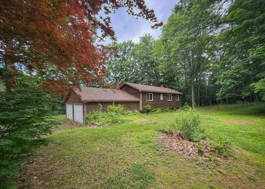 16 Hemlock Lane Union ME 04862