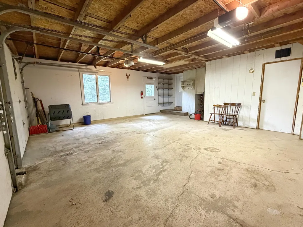 16 Hemlock Lane Union ME 04862
