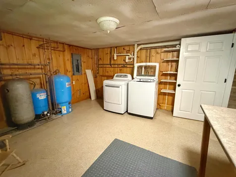 16 Hemlock Lane Union ME 04862