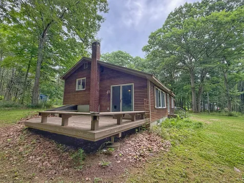 16 Hemlock Lane Union ME 04862