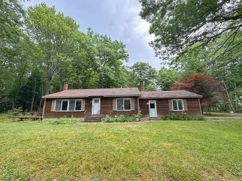 16 Hemlock Lane Union ME 04862