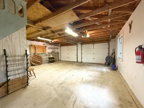 16 Hemlock Lane Union ME 04862