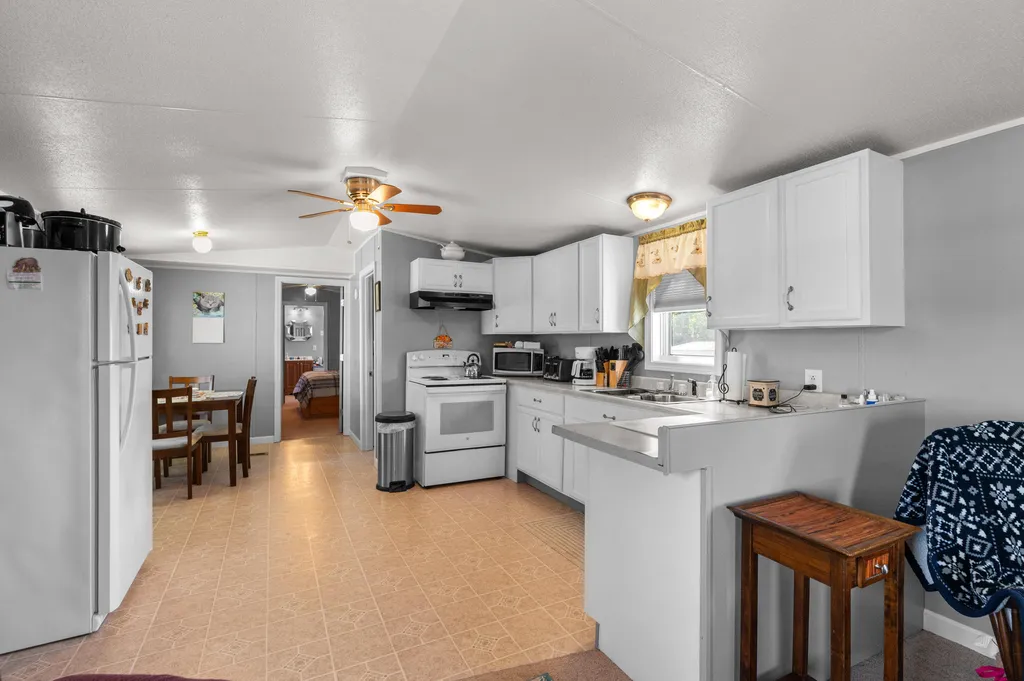 9 Long Avenue Clinton ME 04927