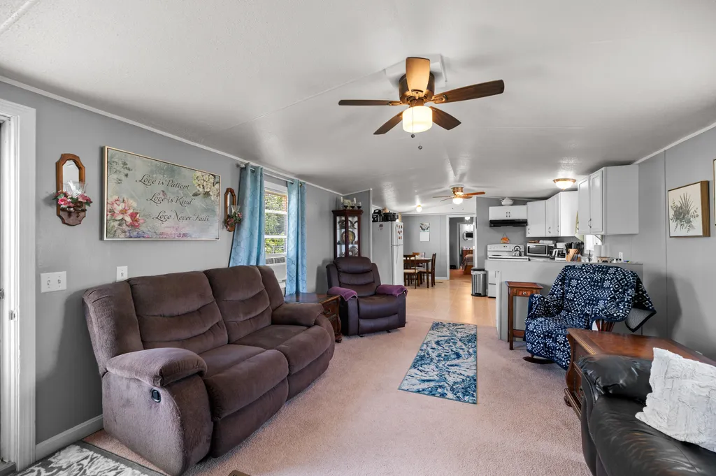 9 Long Avenue Clinton ME 04927